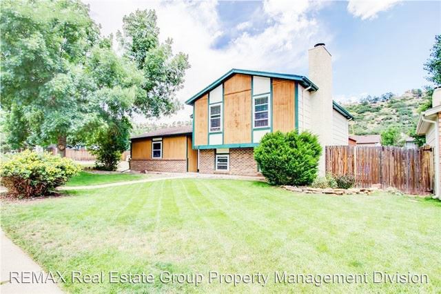 Primary Photo - 4 br, 2 bath House - 5885 Pemberton Way