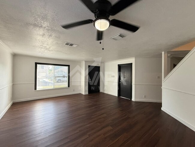Foto del edificio - 9666 Green Plain Dr