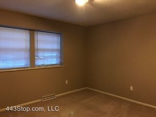 Building Photo - 1471 S Sonora Dr