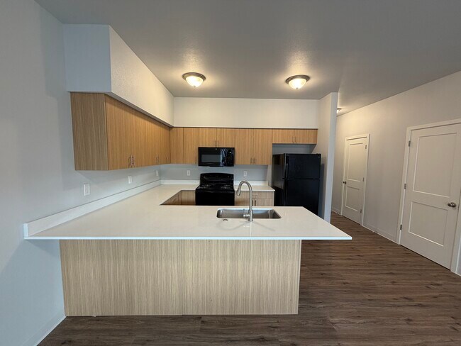 Foto del edificio - 8001 Oneil Rd NE