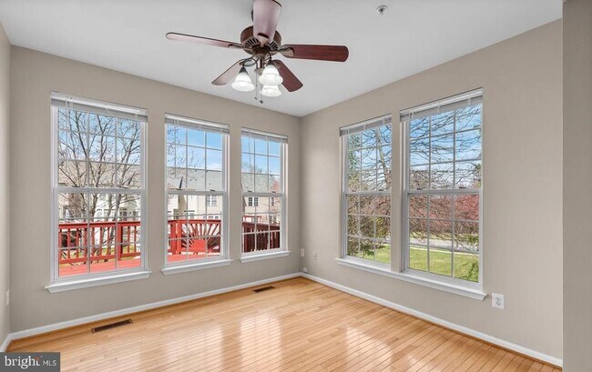 Foto del edificio - 2133 Bexley Dr