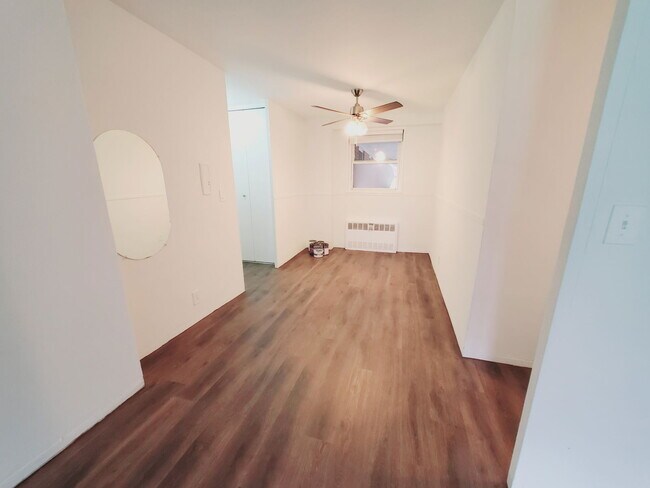 Foto del edificio - 444 Bedford St