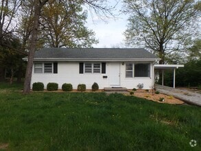 Building Photo - 6 Atkins Dr