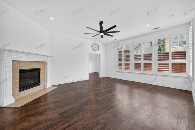 Photo - 2208 Grizzly Run Lane House