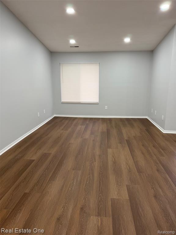 Building Photo - 6540 Ridgefield Cir