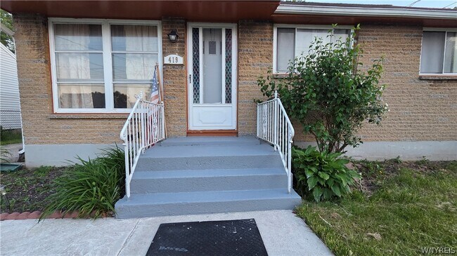 Foto del edificio - 419 Cherokee Dr