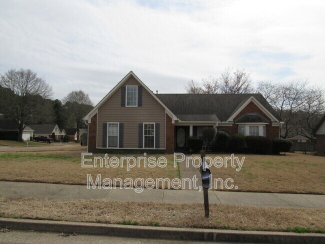 Foto del edificio - 7037 Meadowlands Pl