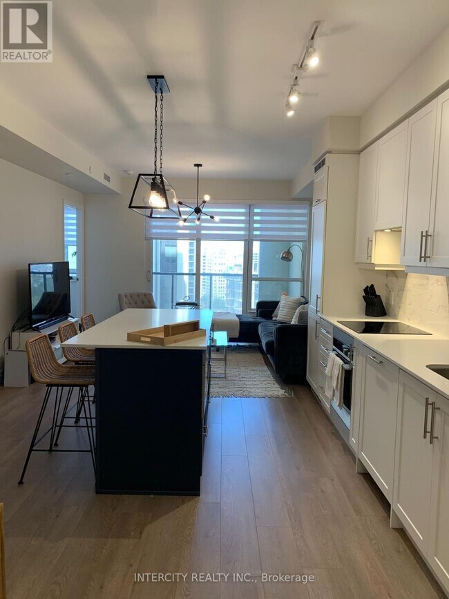 Photo du bâtiment - 9075-9075 Jane St