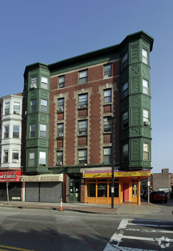 Building Photo - 1035 Tremont St