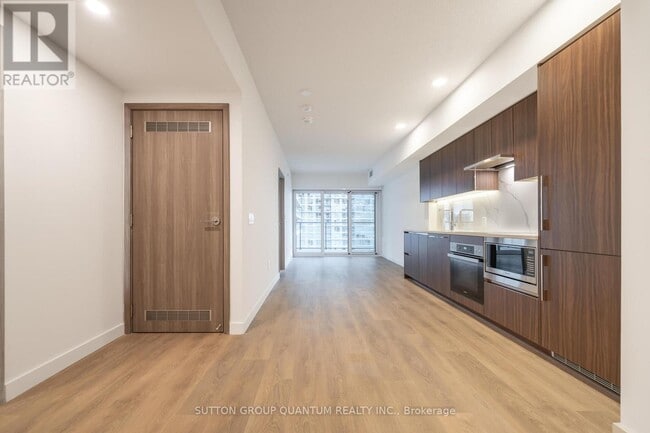 Photo du bâtiment - 3 Concord Cityplace Wy