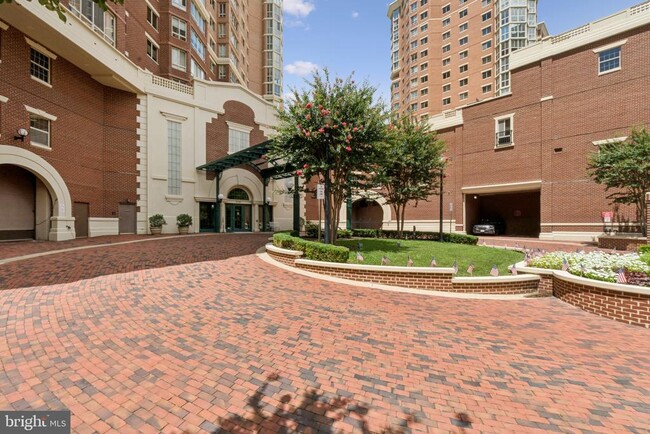 Foto del edificio - 2181 Jamieson Ave