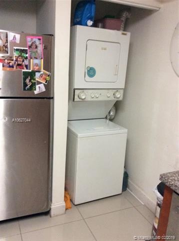 Building Photo - 8270 SW 149th Ct