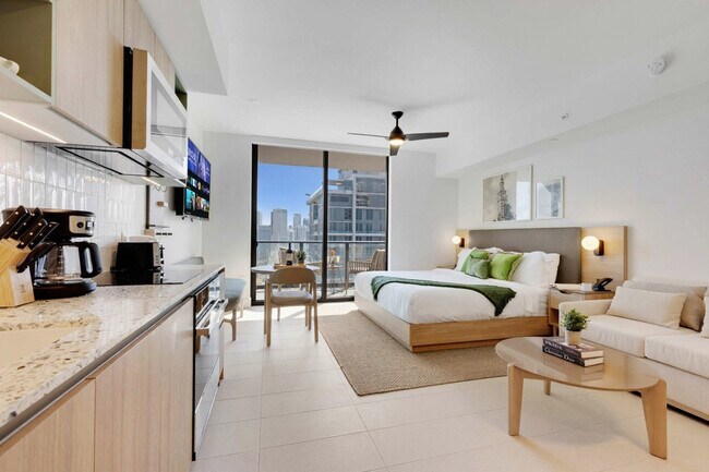 Foto del edificio - 601 NE 1st Ave