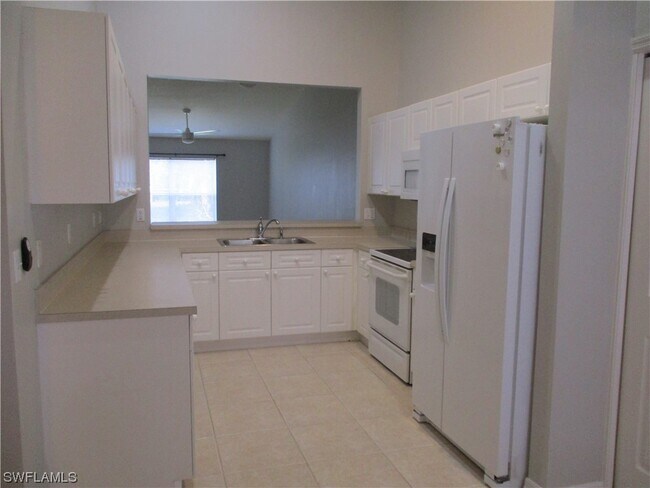 Foto del edificio - 4330 SW 7th Pl