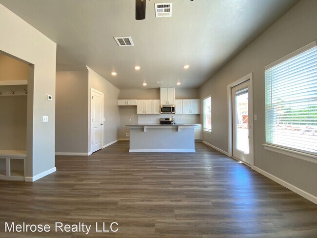 Foto del edificio - 3 br, 2.5 bath House - 13506 Bluejacket Drive