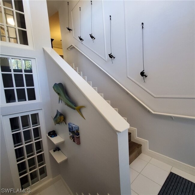 Building Photo - 14560 Glen Cove Dr