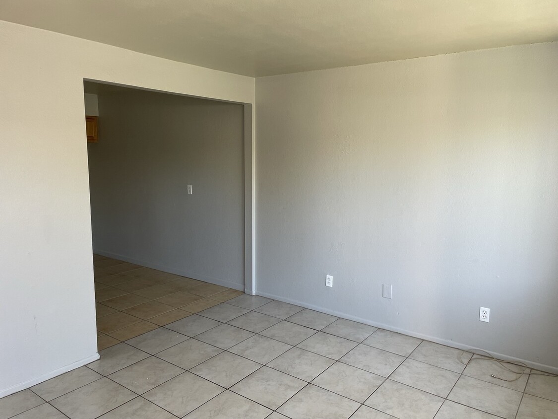 7521 W Palmaire Ave Unit 2, Glendale, AZ 85303 - Room for Rent in ...