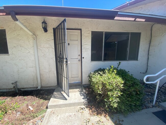 Building Photo - 450 S.19th Avenue