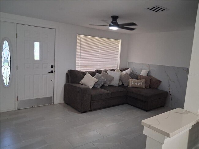 Foto del edificio - 8846 Chilton Dr
