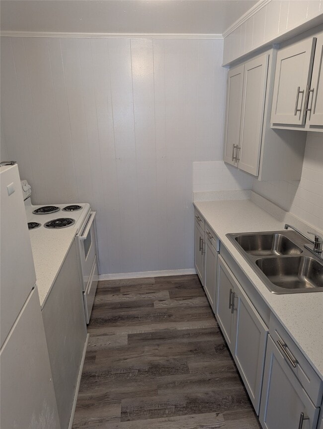 Building Photo - 1311 1/2 21st St