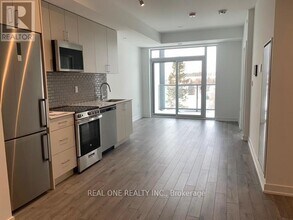 Building Photo - 1005 Dundas St E