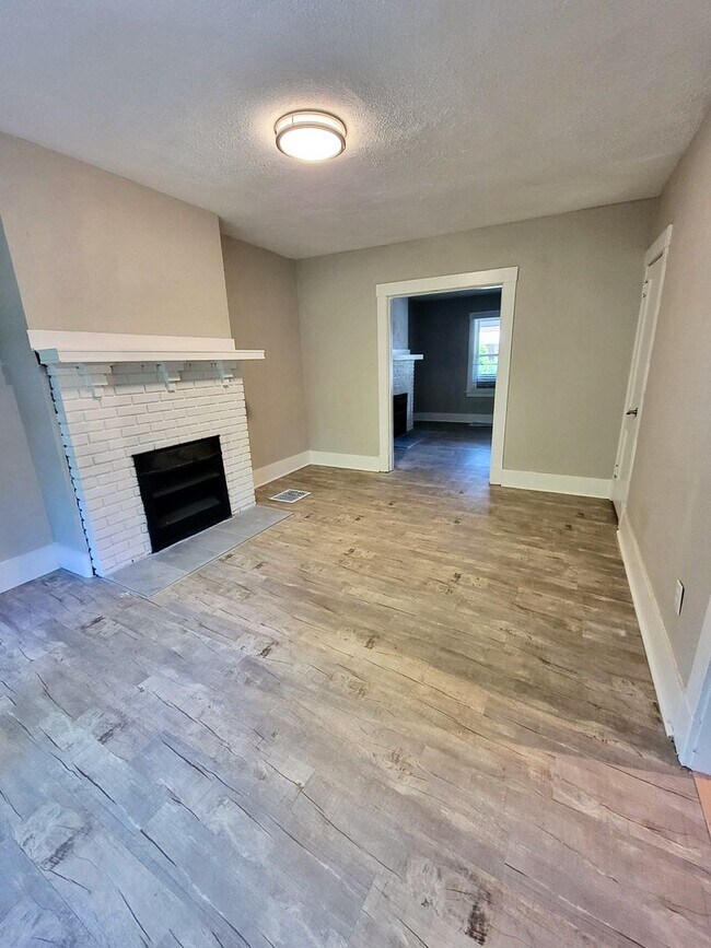 Foto del edificio - 1531-1533-1533 Dormont Ave