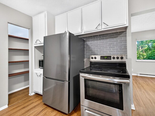 Foto del edificio - 2432 Bracebridge Dr