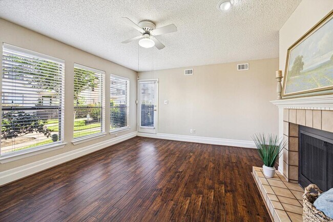 Foto del edificio - 2277 S Kirkwood Rd