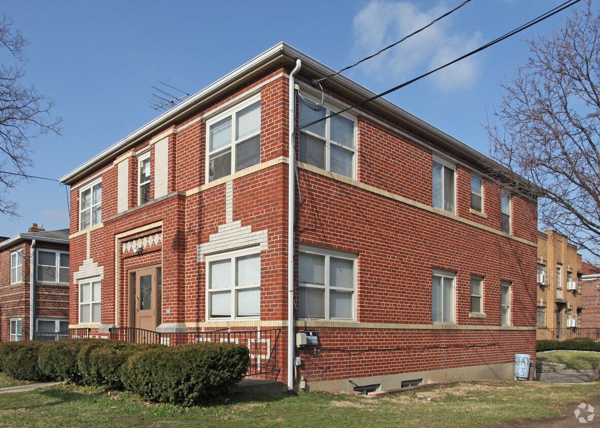 5665 Montgomery Rd, Pleasant Ridge, OH 45212 Apartments in Pleasant