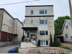 Building Photo - 480 Nelson St