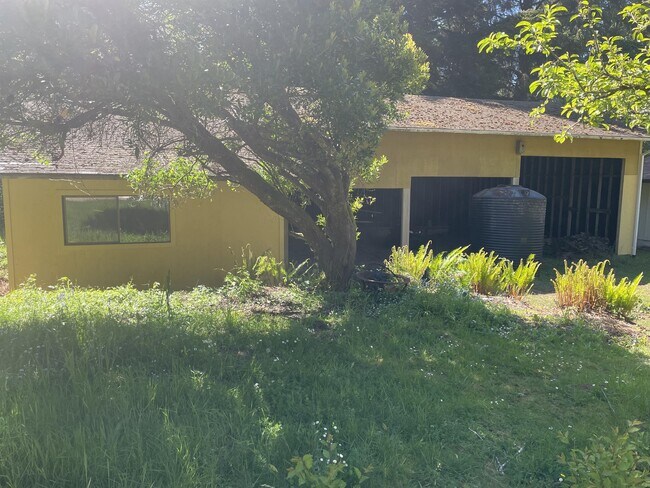 Foto del edificio - 9540 SE Cedar St