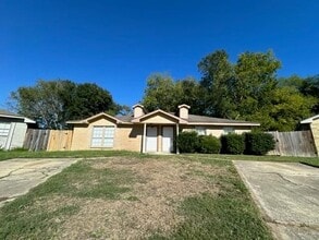 Building Photo - 3122 Trembling Creek Cir