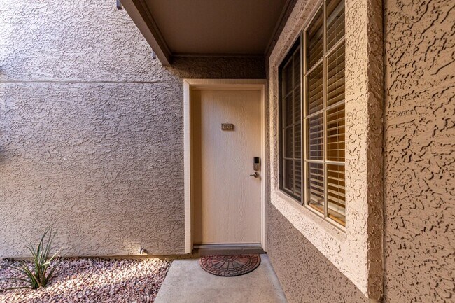 Foto del edificio - 1720 E Thunderbird Rd
