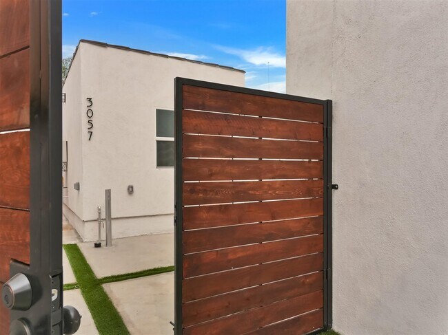Foto del edificio - 3057 Vineyard Ave