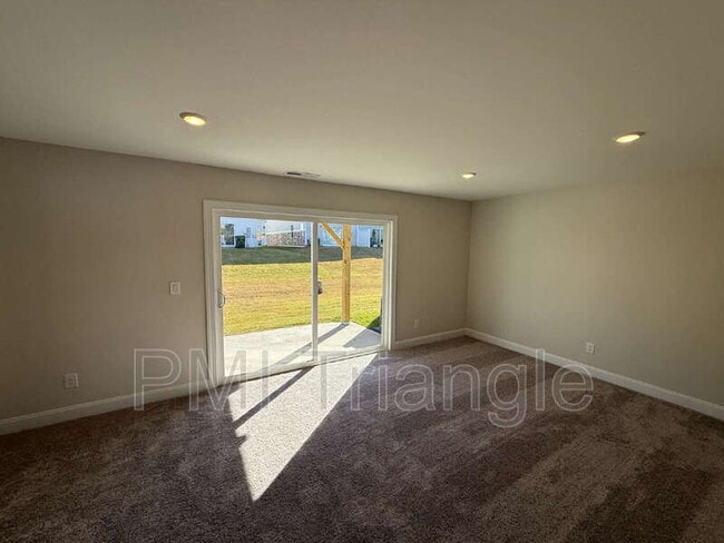 Building Photo - 5322 River Reach Dr