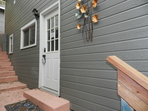 Building Photo - 358 Ruxton Ave