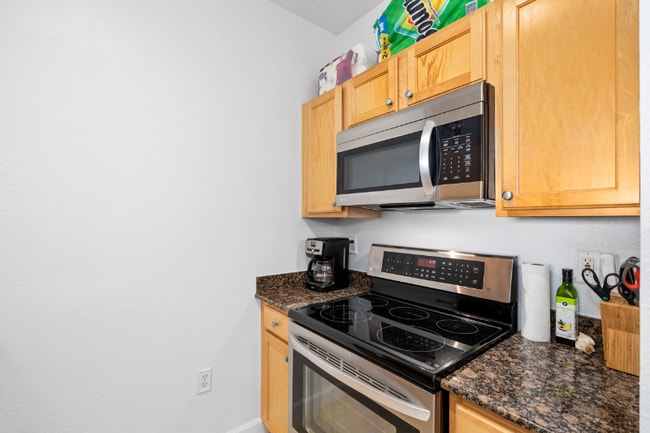 Building Photo - 5000 Culbreath Key Way