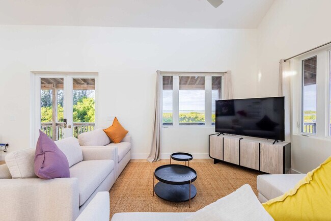 Foto del edificio - 18954 Acosta Rd