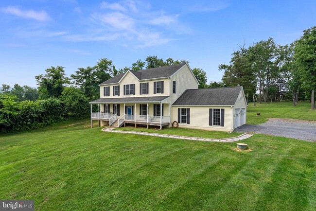 Building Photo - 267 Shenandoah River Ln