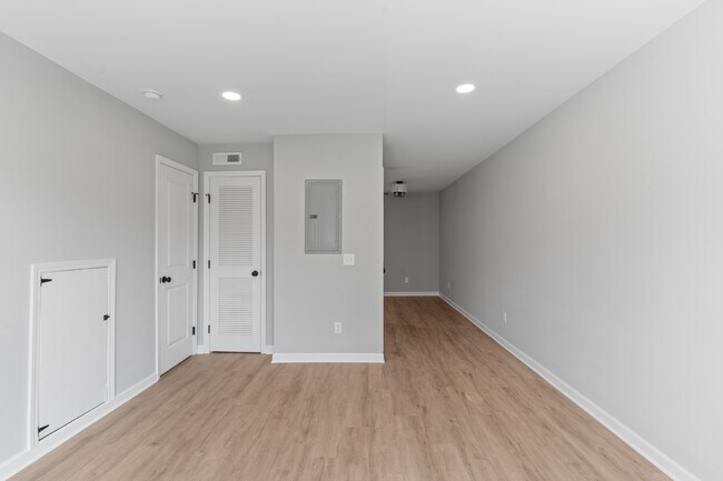 Foto del edificio - 400 Gallery Ln