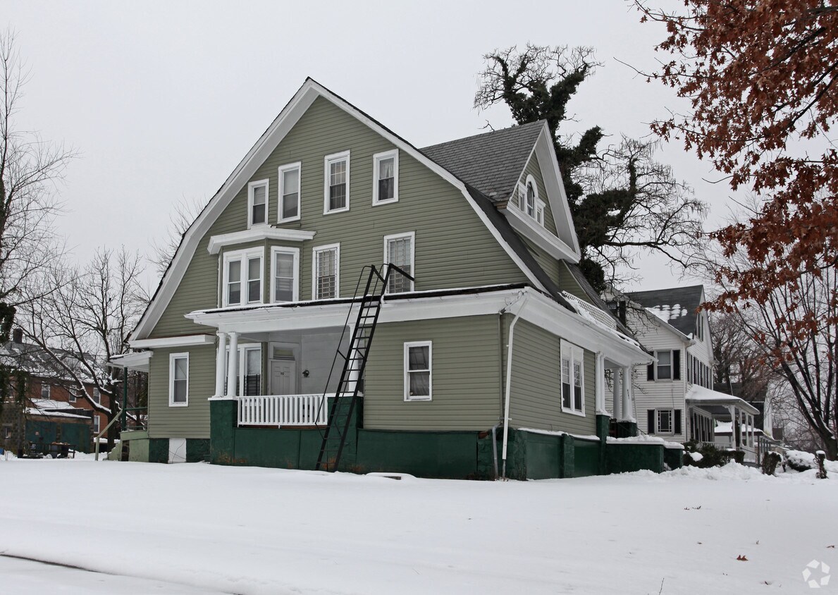 Primary Photo - 4101 Groveland Ave