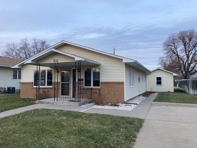 210-e-29th-st-kearney-ne-68847-house-rental-in-kearney-ne