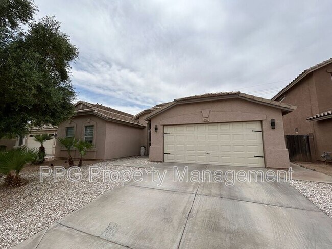 Foto del edificio - 2020 S 66th Ln