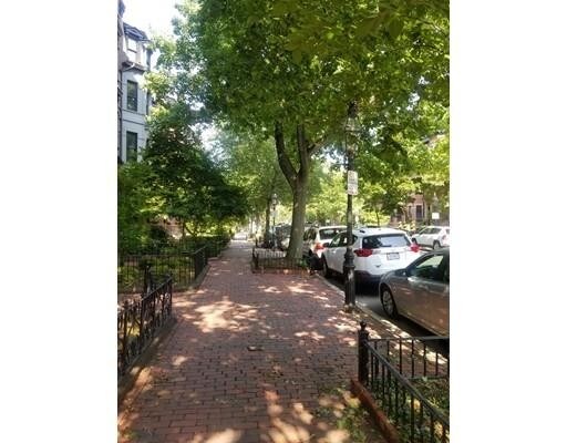 Building Photo - 135 Marlborough St