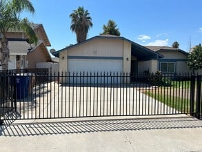 Building Photo - 2205 Avon Ave