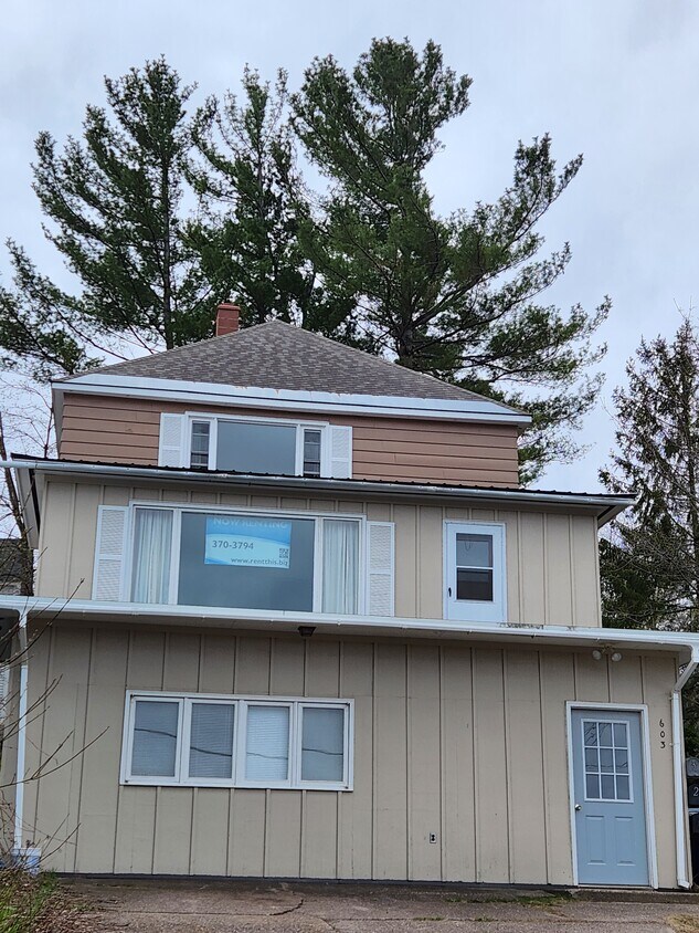 603 W Houghton Ave Unit 2, Houghton, MI 49931 Apartments in Houghton, MI