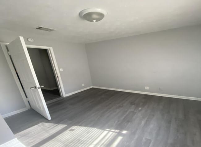 Building Photo - 1751 Powhattan St