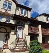 Building Photo - 310 Michaels Ct