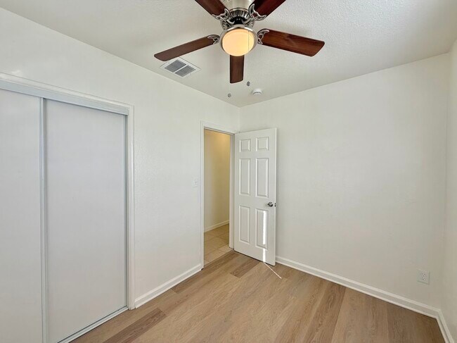 Foto del edificio - 11366 Chamberlaine Way