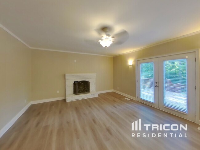 Foto del edificio - 519 Falaise Dr